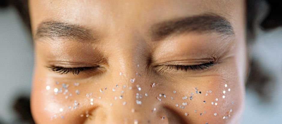 6. Glitter só no fixador certo