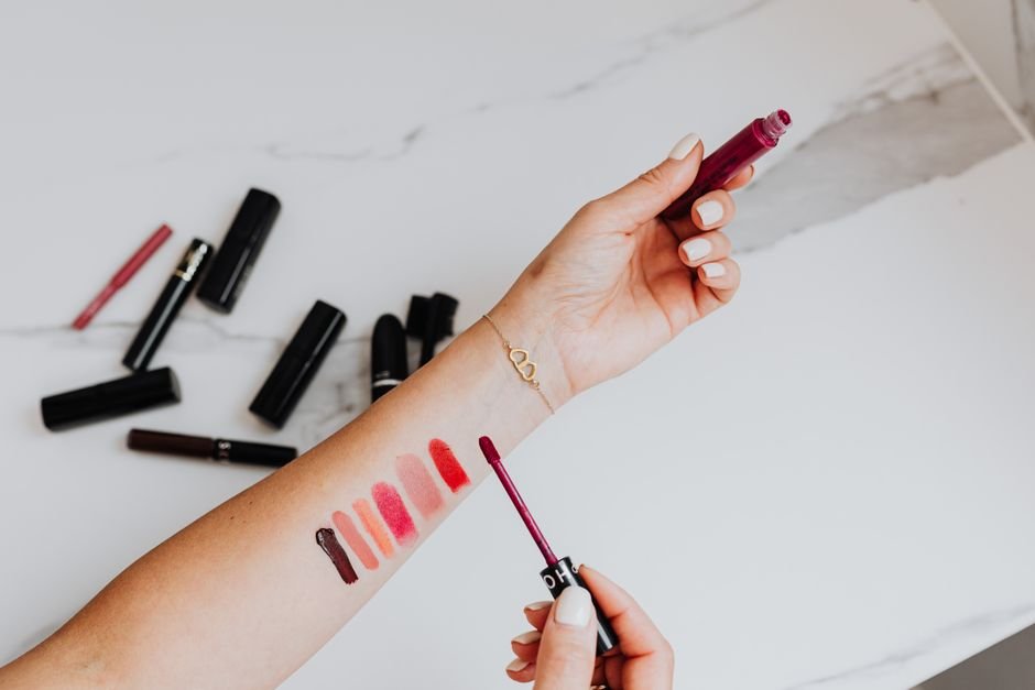 Lip tint em caneta com ponta de feltro