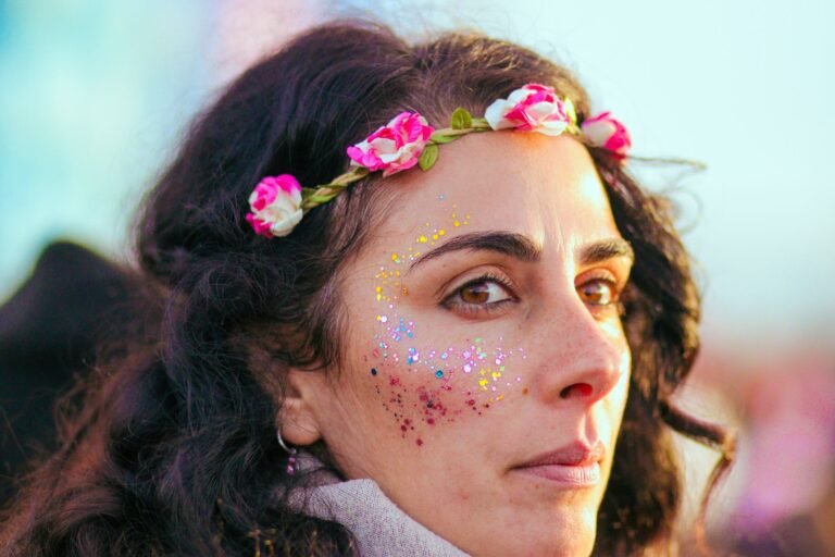 Maquiagem para festival de música! O look que aguenta suor, calor e sol o dia inteiro