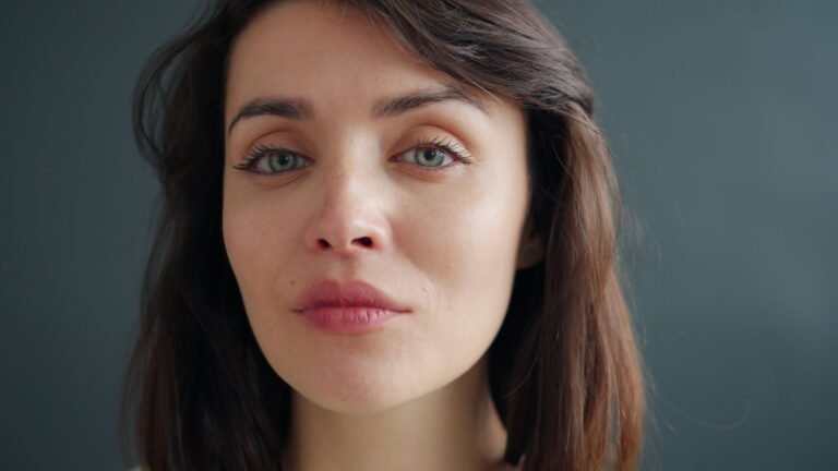 Maquiagem para primeiro encontro! O look que passa confiança sem parecer produzida demais