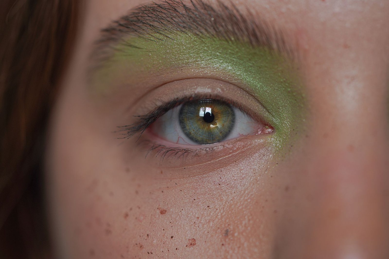 Primer de olhos! O passo que faz a sombra durar o dia inteiro