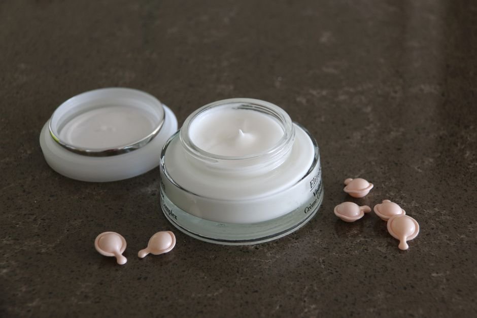 Retinol encapsulado de liberação lenta