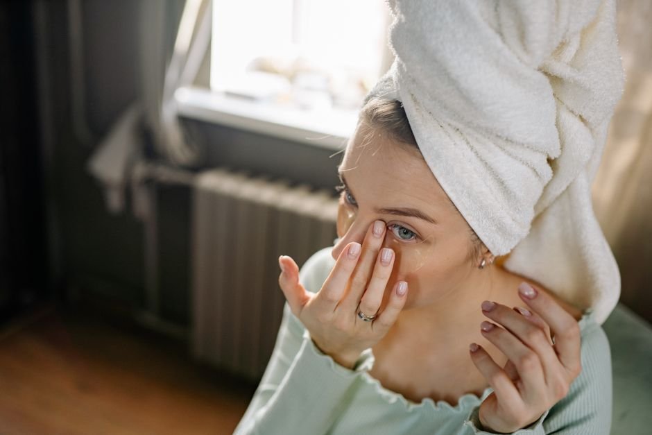 9. Hidrate a Pálpebra Depois de Remover