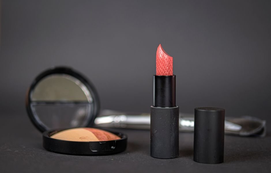 Os 5 estilos de lip powder que estão dominando o Instagram