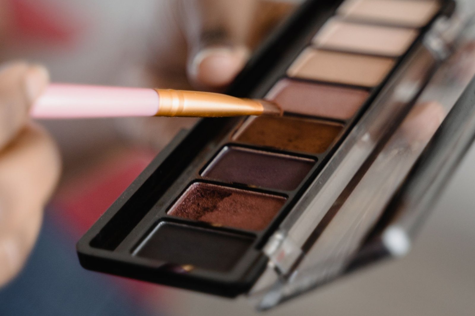 Sombra para Olhos Castanhos: as Cores que Fazem Toda a Diferença!